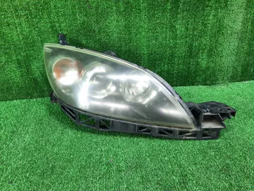 ФАРА НА MAZDA AXELA BK5P