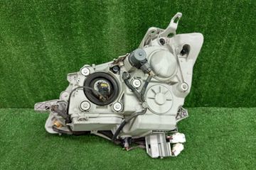 ФАРА НА TOYOTA CROWN GRS180