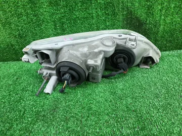 ФАРА НА TOYOTA WINDOM MCV21W