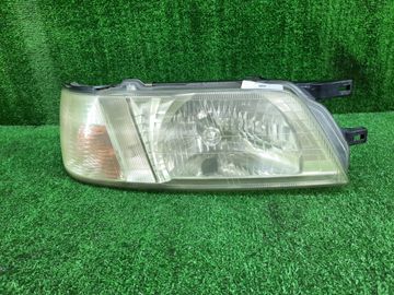ФАРА НА NISSAN BLUEBIRD EU14