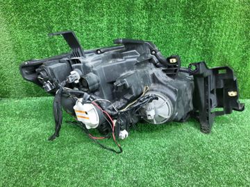 ФАРА НА HONDA STEPWGN RK5