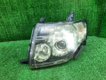 ФАРА НА MITSUBISHI PAJERO V83W