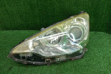 ФАРА НА TOYOTA AQUA NHP10