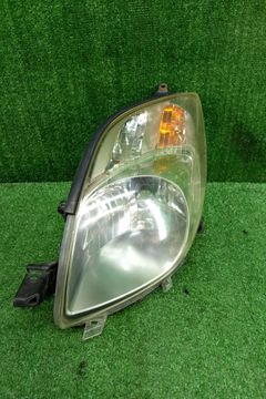 ФАРА НА TOYOTA VITZ KSP90