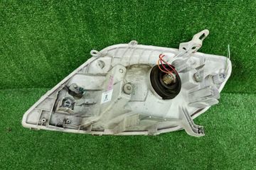 ФАРА НА TOYOTA COROLLA NZE121 
