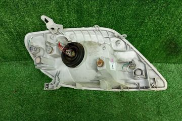 ФАРА НА TOYOTA COROLLA NZE121 