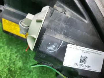 ФАРА НА MITSUBISHI GRANDIS NA4W