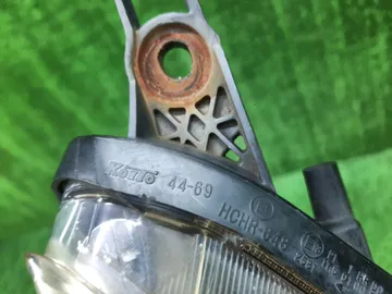 ФАРА НА TOYOTA ISIS ANM10G