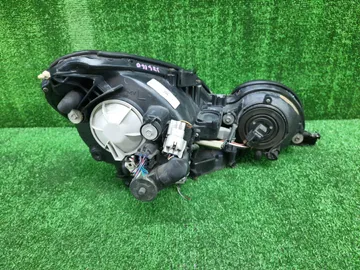 ФАРА НА TOYOTA ARISTO JZS161