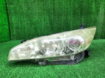 ФАРА НА TOYOTA WISH ZGE21G