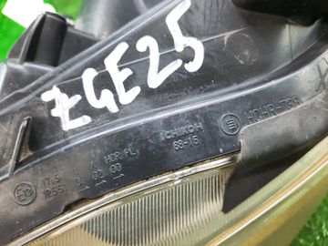 ФАРА НА TOYOTA WISH ZGE21G