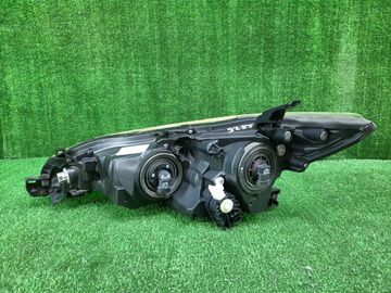 ФАРА НА TOYOTA WISH ZGE21G