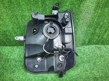 ФАРА НА SUZUKI EVERY DA17V