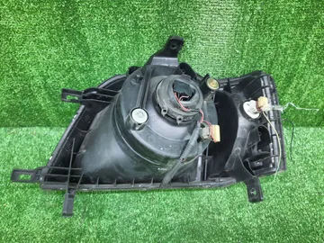 ФАРА НА HONDA STEPWGN RF2