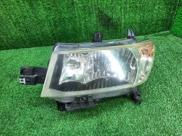 ФАРА НА TOYOTA BB QNC20