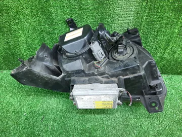 ФАРА НА MAZDA MPV LW5W