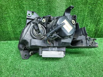ФАРА НА MAZDA MPV LW5W