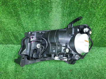 ФАРА НА HONDA FREED SPIKE GP3