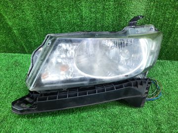 ФАРА НА HONDA FREED SPIKE GB3