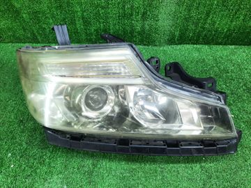 ФАРА НА HONDA STEPWGN RK5