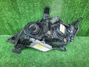 ФАРА НА MAZDA DEMIO DY3W