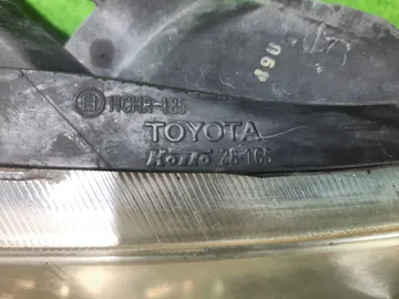 ФАРА НА TOYOTA ESTIMA MCR30W