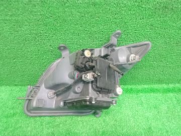 ФАРА НА TOYOTA IST NCP61