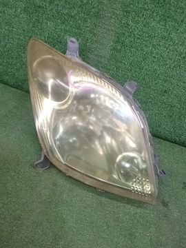 ФАРА НА TOYOTA IST NCP60