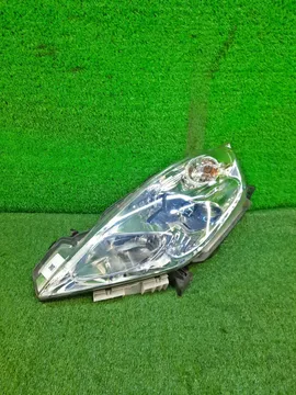 ФАРА НА NISSAN LEAF ZE0