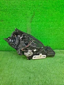 ФАРА НА NISSAN LEAF ZE0