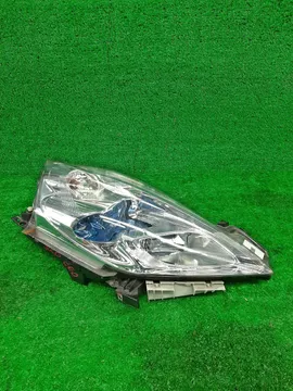 ФАРА НА NISSAN LEAF ZE0