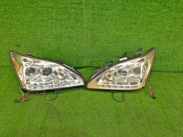 ФАРА НА TOYOTA HARRIER MCU30W