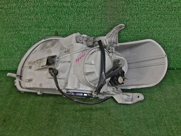 ФАРА НА TOYOTA PORTE NNP11