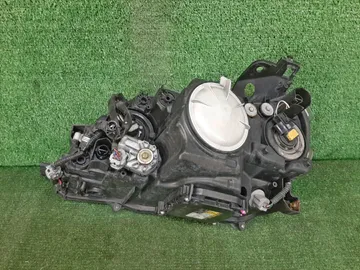 ФАРА НА TOYOTA MARK X GRX120