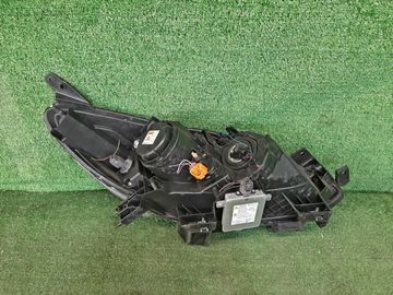 ФАРА НА MAZDA PREMACY CWEFW