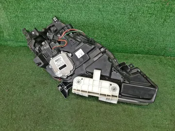 ФАРА НА NISSAN LEAF AZE0