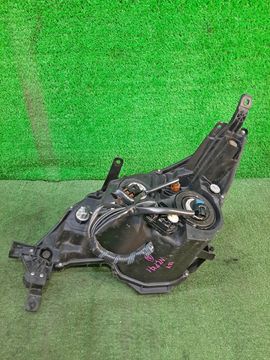 ФАРА НА TOYOTA SPADE NCP141