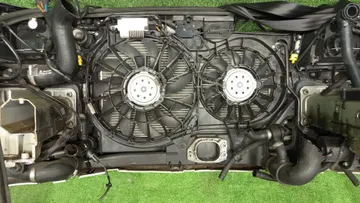 НОУСКАТ НА AUDI A4 8E5 AMB
