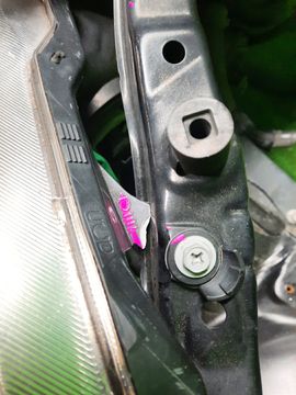 НОУСКАТ НА TOYOTA PRIUS ALPHA ZVW40W 2ZR-FXE