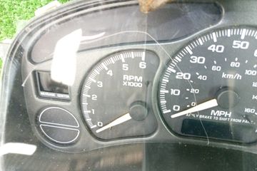 СПИДОМЕТР НА CHEVROLET TAHOE GMT800