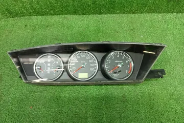 СПИДОМЕТР НА NISSAN PRIMERA WTP12 QR20DE
