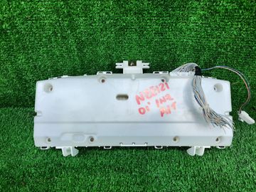 ЩИТОК ПРИБОРОВ НА TOYOTA COROLLA NZE121 1NZ-FE