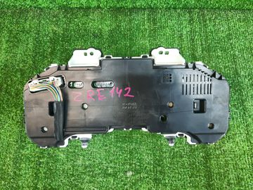 ЩИТОК ПРИБОРОВ НА TOYOTA COROLLA FIELDER ZRE142G 2ZR-FE