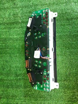 ЩИТОК ПРИБОРОВ НА NISSAN PRESAGE HU30 VQ30DE