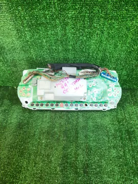 ЩИТОК ПРИБОРОВ НА TOYOTA MARK II QUALIS MCV21W 2MZ-FE