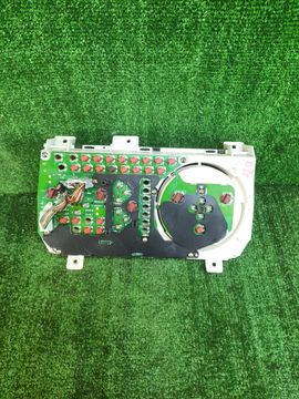 ЩИТОК ПРИБОРОВ НА ISUZU ELF NKR81