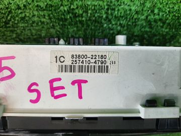 ЩИТОК ПРИБОРОВ НА TOYOTA MARK II GX100 1G-FE