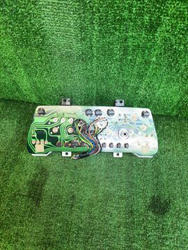 ЩИТОК ПРИБОРОВ НА MAZDA BONGO SSE8R FE