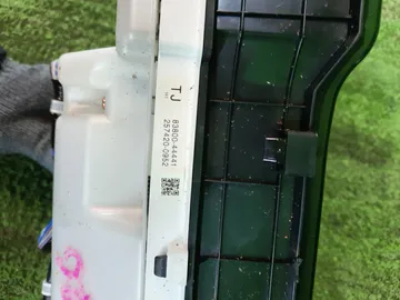 ЩИТОК ПРИБОРОВ НА TOYOTA IPSUM ACM26W 2AZ-FE