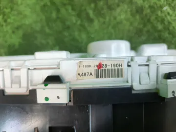 ЩИТОК ПРИБОРОВ НА MITSUBISHI OUTLANDER CW5W 4B12